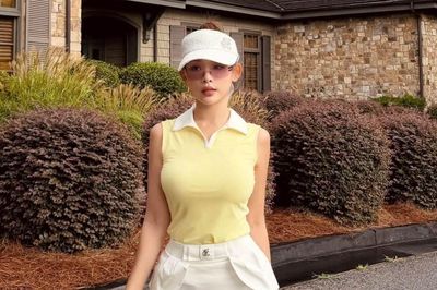 Huyền Baby khoe vóc dáng nuột nà trên sân golf ở tuổi U40