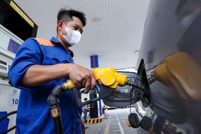 Giá xăng dầu hôm nay 16/7: Tiếp tục tăng