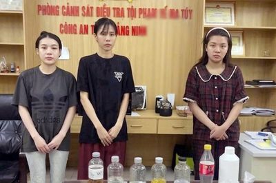 4 người phụ nữ bị bắt trong đường dây ma túy núp bóng 'Pod chill'
