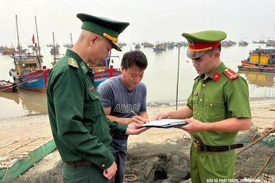 Siết chặt quản lý, thu hồi vũ khí, vật liệu nổ: Giữ bình yên tuyến biển