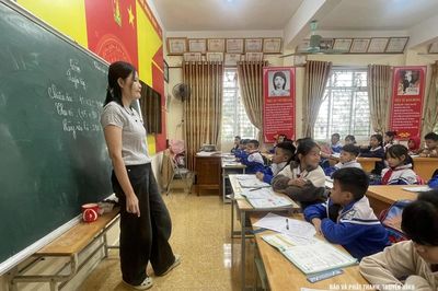 Áp lực sĩ số học sinh vượt quy định
