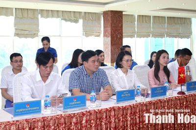 Trao đổi kinh nghiệm, tăng cường công tác đoàn và phong trào thanh thiếu nhi giữa Thanh Hóa - Hủa Phăn