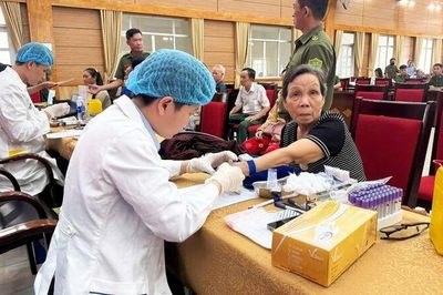Thu nhận mẫu ADN thân nhân liệt sĩ tại đặc khu Phú Quốc