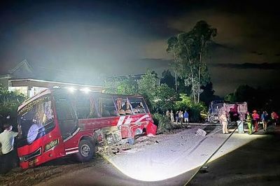 Bắc Ninh: Xe khách va chạm với xe tải trên đường tỉnh 291 qua xã Tuấn Đạo, 5 người bị thương