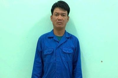 Tạm giữ đối tượng đâm chết hàng xóm sau cuộc nhậu