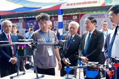 Khai mạc Hội nghị Khoa học và Triển lãm quốc tế về điều khiển, tự động hóa