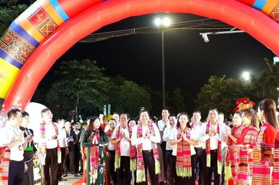 Khai trương tuyến phố đi bộ phường Yên Bái