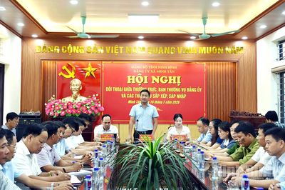 Đảng ủy xã Minh Tân đối thoại với cán bộ các thôn sau sáp nhập