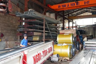 Thúc đẩy phát triển công nghiệp-tiểu thủ công nghiệp