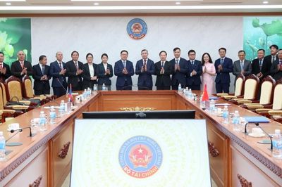 Bộ trưởng Ngô Văn Tuấn tiếp Bộ trưởng Bộ Nông nghiệp và Môi trường Lào Linkham Douangsavanh