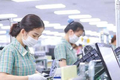 Hội đồng Tiền lương quốc gia chốt mức tăng lương tối thiểu vùng 7,8%
