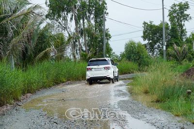 Đầu tư hơn 82 tỷ đồng nâng cấp đường đến trung tâm xã Đất Mới