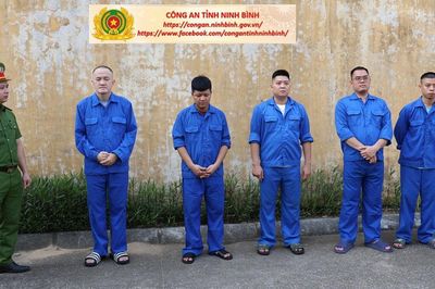 Ninh Bình: Phá đường dây cá độ bóng đá hơn 710 tỷ đồng, bắt 5 đối tượng