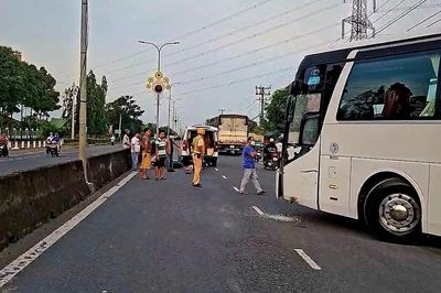 Va chạm xe khách đang lùi, một người tử vong