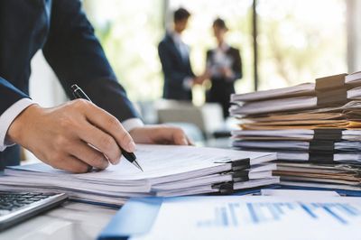 Bỏ 56 ngành nghề kinh doanh có điều kiện: Ai được hưởng lợi?