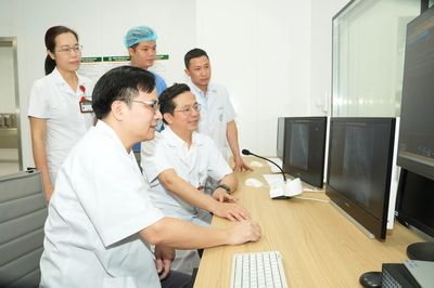 Kỹ thuật Hybrid cứu sống bệnh nhân phình động mạch chủ tại Ninh Bình