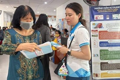 Thành phố Hồ Chí Minh kiến nghị hỗ trợ 100% Bảo hiểm y tế cho 196.000 người đủ 60 đến dưới 65 tuổi