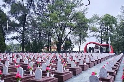 Mẫu giấy xác nhận thông tin về nơi liệt sĩ hy sinh được quy định như thế nào?
