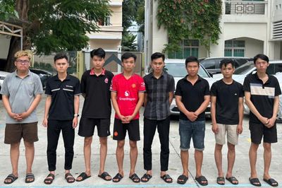 Bắt tạm giam 8 đối tượng có hành vi đánh bạc