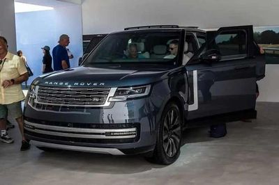 [GALLERY] Range Rover Electric lộ diện, SUV điện chưa ra mắt đã bán 61.000 xe