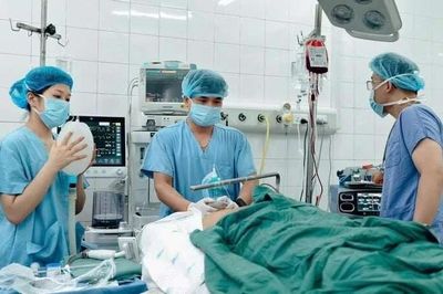 Vụ xe khách lao khỏi cao tốc ở Pháp Vân - Cầu Giẽ: Bộ Y tế chỉ đạo khẩn