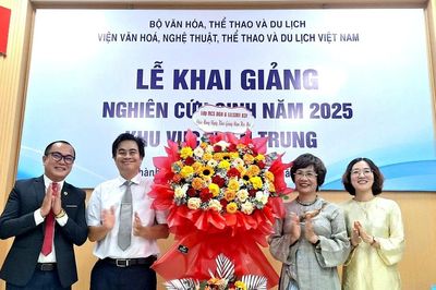 Viện VH,NT,TT&DL Việt Nam khai giảng lớp nghiên cứu sinh đầu tiên tại miền Trung