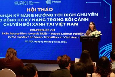 Thu hẹp khoảng cách giữa đào tạo và thị trường lao động