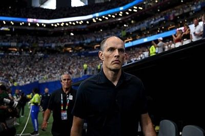 Sau thất bại của tuyển Anh ở Bán kết World Cup 2026, HLV Tuchel cam kết gắn bó với Tam sư đến Euro 2028