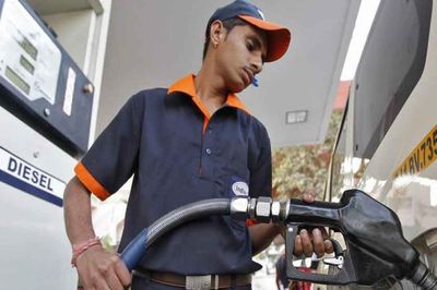 Vì sao Ấn Độ tăng thuế thu nhập bất thường với xuất khẩu dầu diesel?
