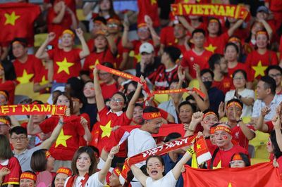 Cháy vé xem tuyển Việt Nam đấu Myanmar ở Thái Nguyên