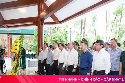 Lãnh đạo tỉnh Lai Châu và TP Hải Phòng dâng hương các địa chỉ đỏ tại Hà Tĩnh
