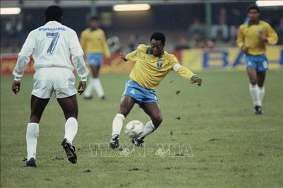World Cup 2026: Di vật của 'Vua bóng đá' Pele lập kỷ lục gần 5 triệu USD