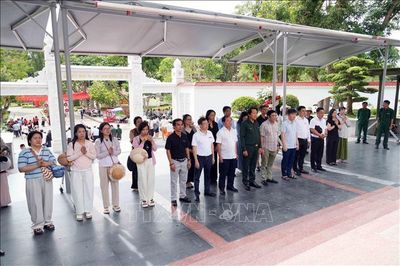 Trở về Ngã ba Đồng Lộc, tiếp nối truyền thống thanh niên xung phong