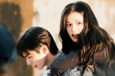 Chó Hoang Và Xương bứt phá thành phim Hoa ngữ số 1 mùa hè