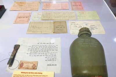 'Thanh xuân gửi lại': Giới thiệu những kỷ vật quý giá của cán bộ đi B