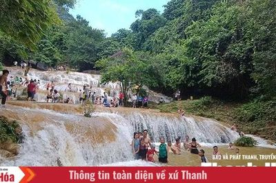 Đánh thức bản Mường dưới chân thác Mây