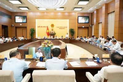 Thống nhất trình Quốc hội chủ trương đầu tư Vành đai 5 Vùng Thủ đô và điều chỉnh dự án đường sắt Lào Cai - Hà Nội - Hải Phòng