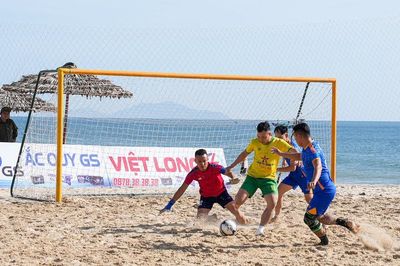 Đà Nẵng khai mạc giải bóng đá, bóng chuyền bãi biển