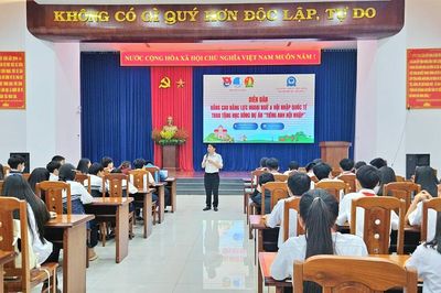 Đoàn phường Pleiku tổ chức diễn đàn nâng cao năng lực ngoại ngữ và hội nhập quốc tế