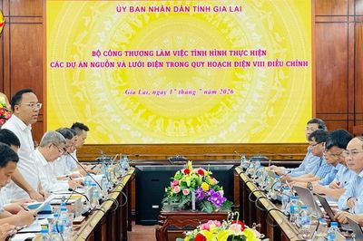 Bộ Công Thương làm việc với tỉnh Gia Lai về triển khai quy hoạch điện VIII điều chỉnh