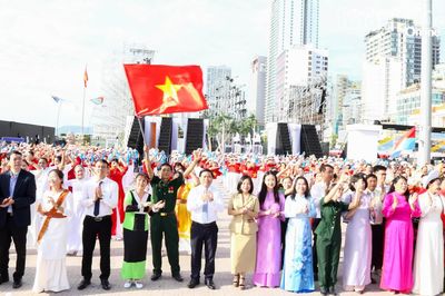 Đặc sắc chương trình nghệ thuật 'Sắc màu biển xanh, vươn tầm quốc tế'