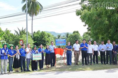 Bàn giao các công trình, phần việc thanh niên tại xã Công Hải