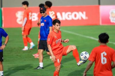 Đội trưởng U23 rời tuyển Việt Nam trước thềm AFF Cup 2026