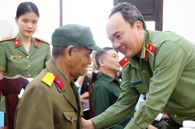 Giữ trọn đạo lý 'Uống nước nhớ nguồn'