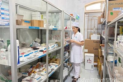 Chủ động '4 tại chỗ' phòng, chống dịch bệnh mùa mưa bão