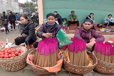 Nghề làm hương truyền thống của người Tày