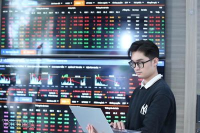 Chứng khoán ngày 17/7: Dòng tiền suy yếu, VN-Index lại đánh mất mốc 1.800 điểm