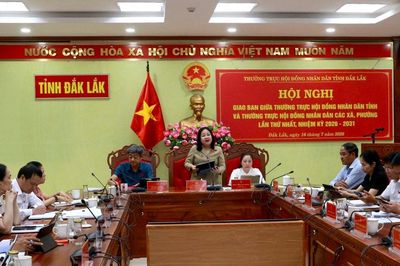 Hội nghị giao ban giữa Thường trực HĐND tỉnh Đắk Lắk và Thường trực HĐND các xã, phường lần thứ Nhất