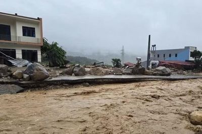 Lũ quét tàn phá Lai Châu, miền núi Bắc Bộ tiếp tục có mưa lớn