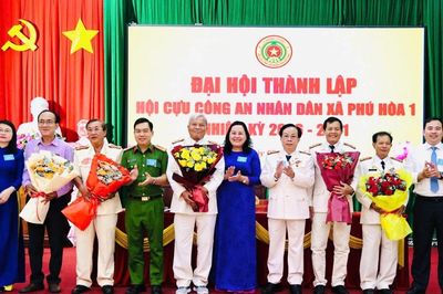 Các xã, phường phía Đông Đắk Lắk hoàn thành tổ chức Đại hội Hội Cựu CAND